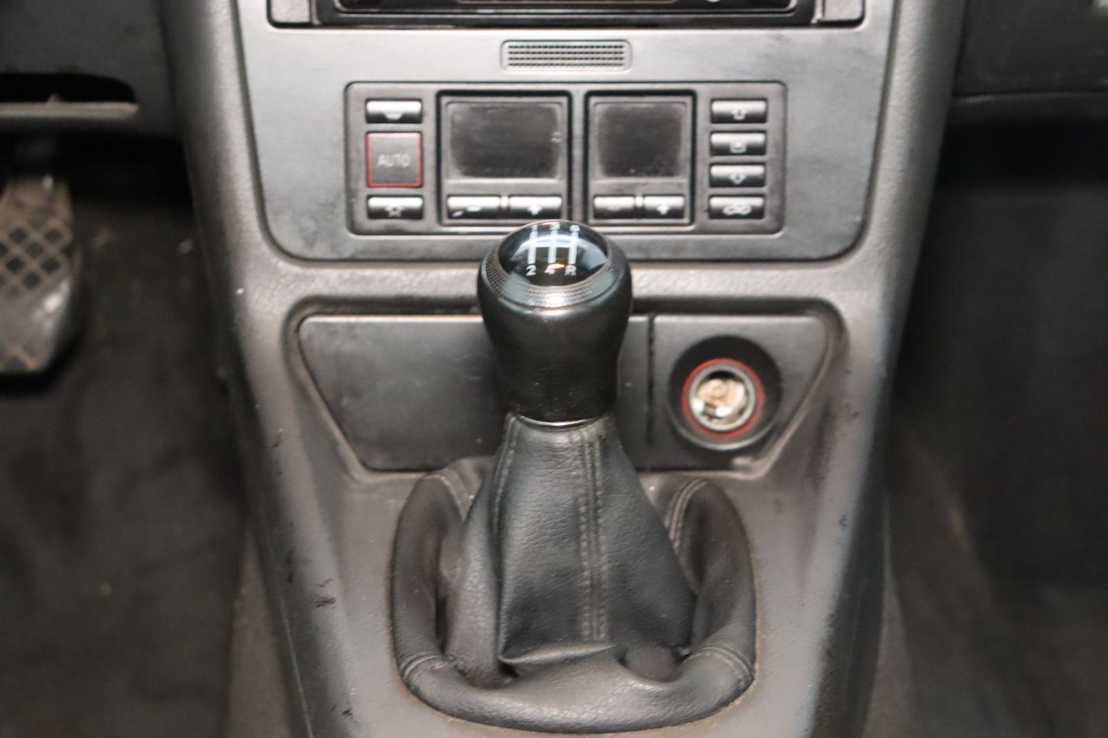 Fahrzeugabbildung Audi A4 1.8 Avant 5V * Klimaautomatik