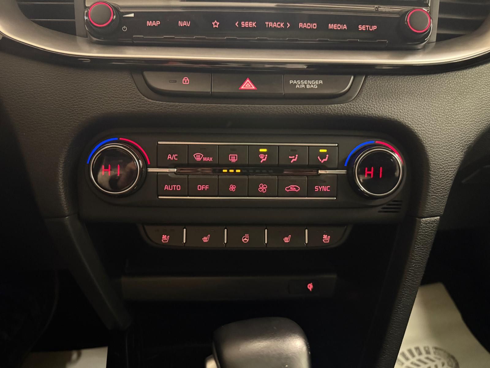 Fahrzeugabbildung Kia XCeed Platinum Edition/SCHECKHEFT/LED/NAVI