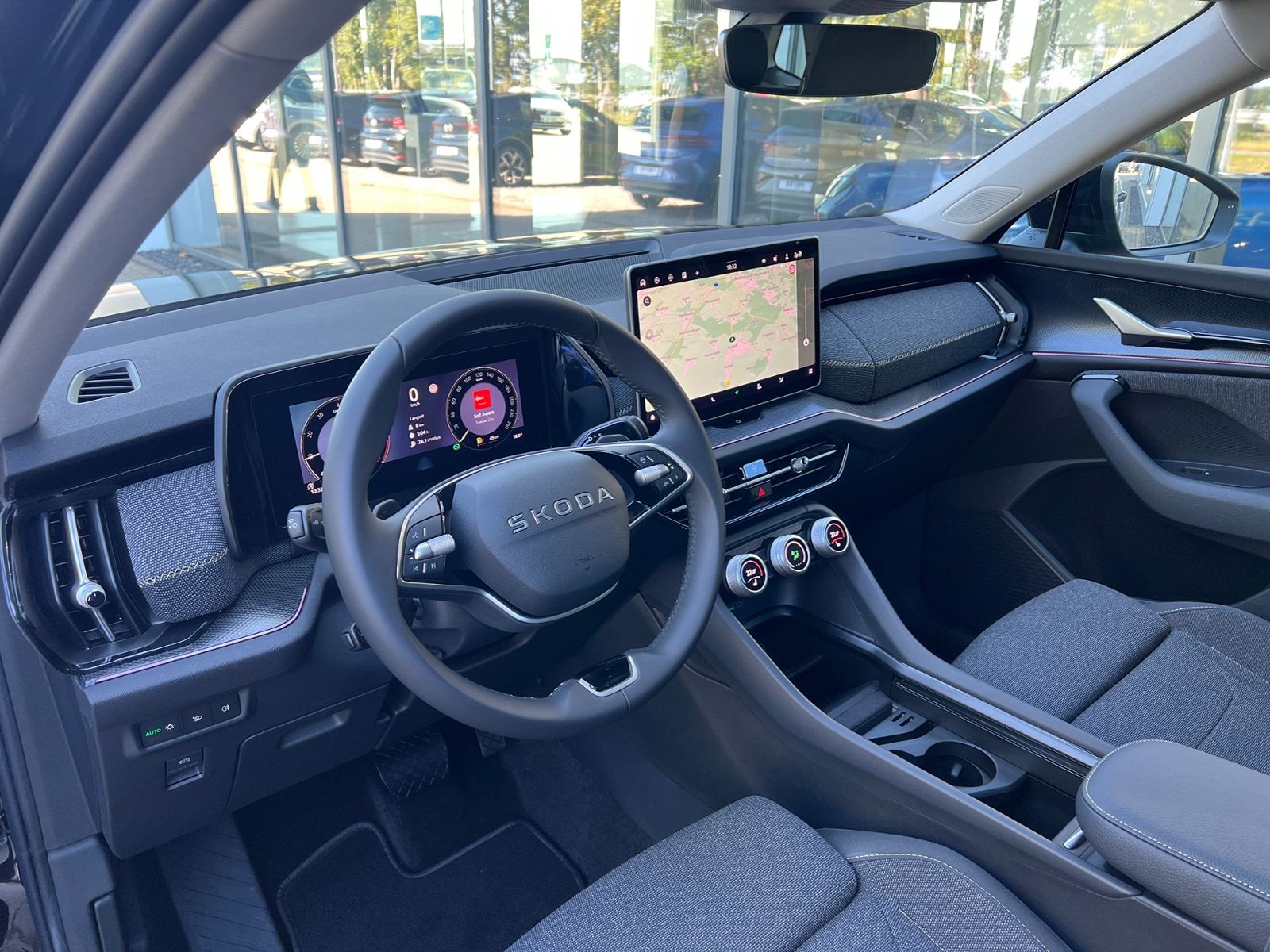 Fahrzeugabbildung SKODA Kodiaq Selection 2.0 TDI DSG *AHK,LED,Navi,Panor