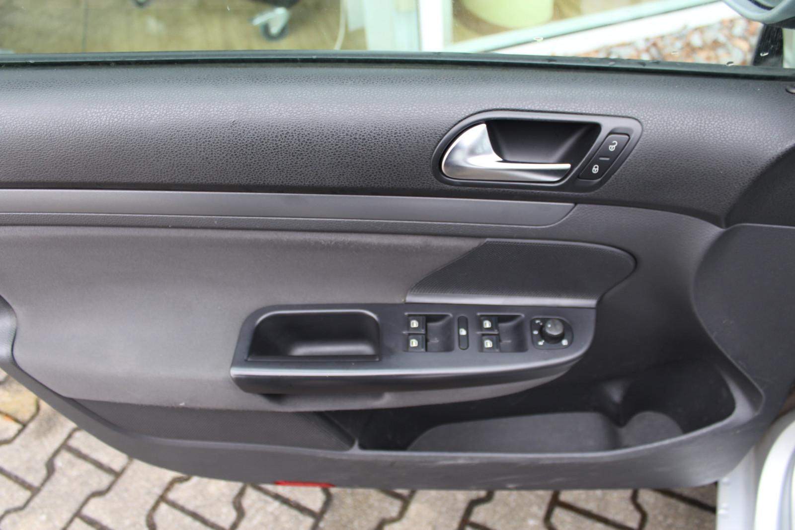 Volkswagen Golf 2009 — photo 13