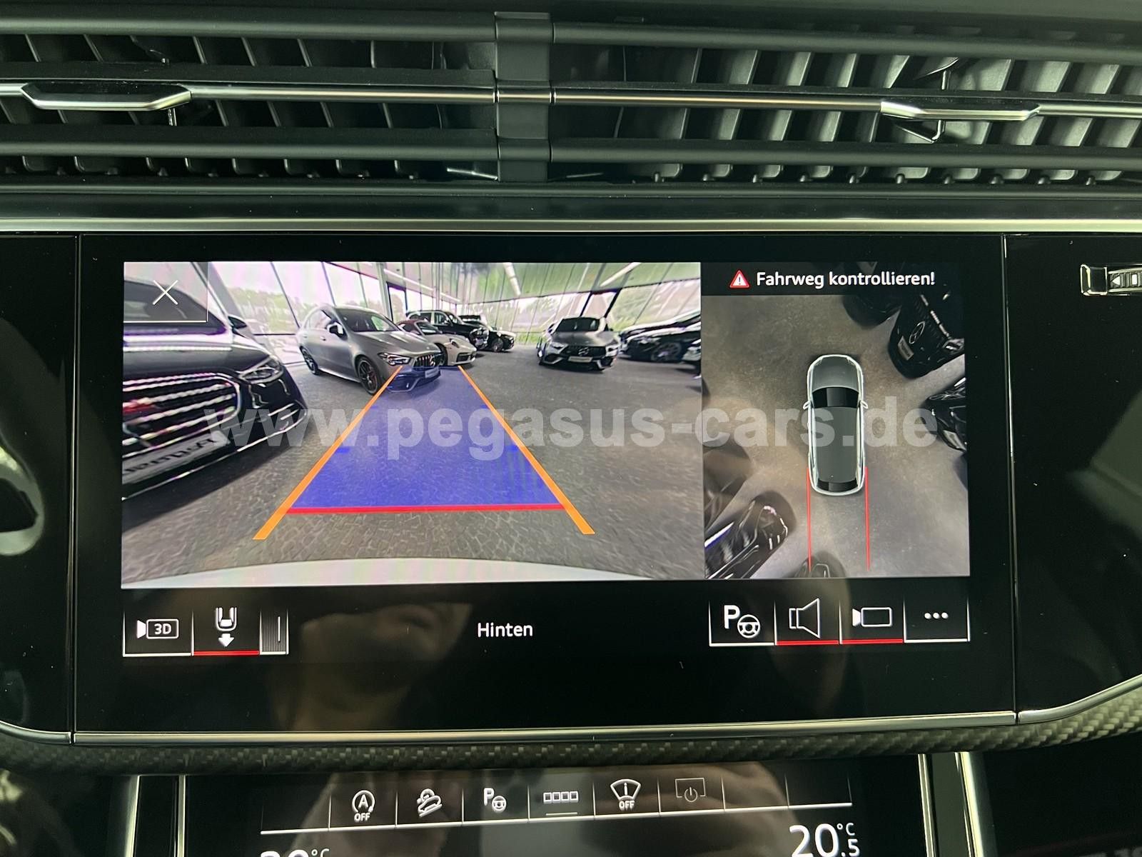 AUDI RSQ8 - 23
