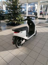 Fahrzeugabbildung Segway E110 S