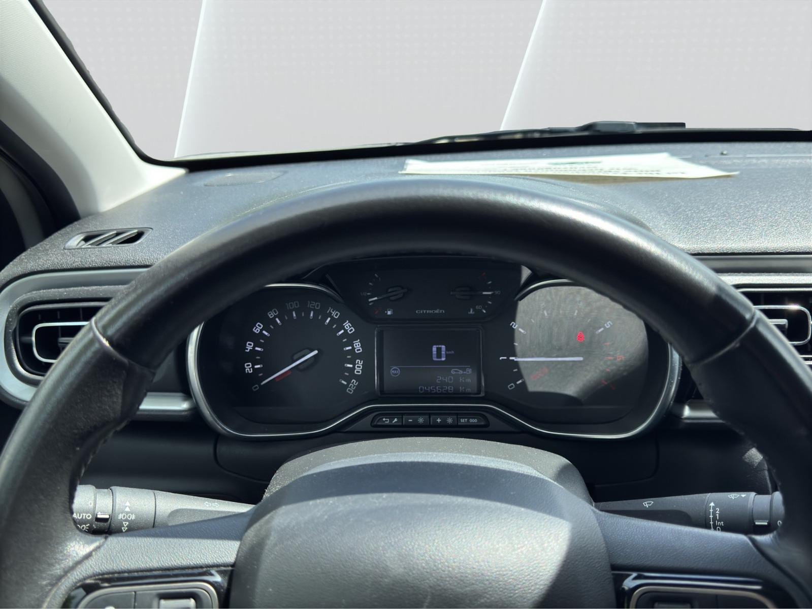 Citroën C3 PureTech 1.2 110 Shine wenig KM, BiColor