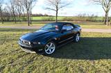 Ford Mustang - Ford Mustang aus 2010: Cabrio