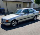 Mercedes-Benz Mercedes 220 CDI 1993 Oldtimerfällig - Mercedes-Benz 220 aus 1993