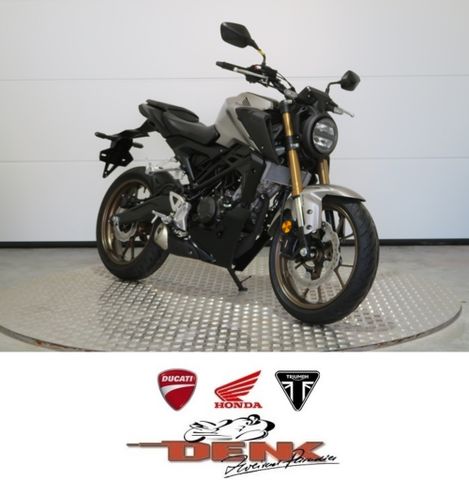 Honda CB 125 R Modell 24 Aktion