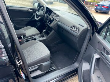 Volkswagen Tiguan - 9