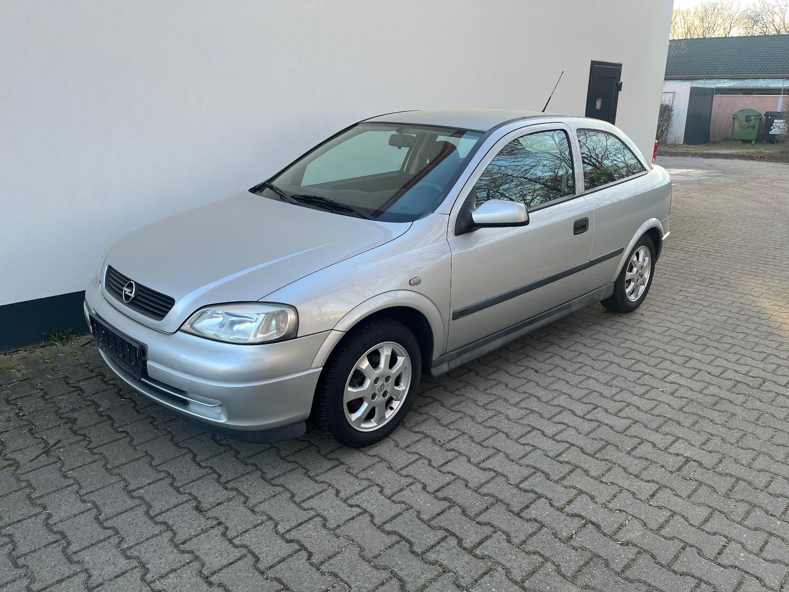 Opel Astra 1.6 Selection