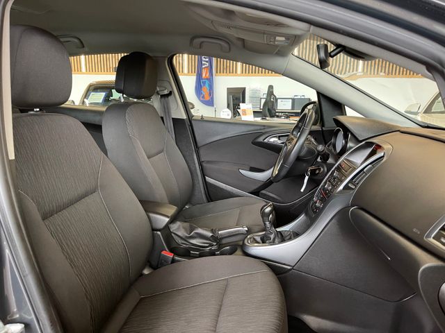 MYAUTOCENTER – Gebraucht- und Jahreswagen mit Werkstattservice in Pfaffenhofen Opel Astra J Lim. 5-trg. Selection *Klima*Navi*SHZ*