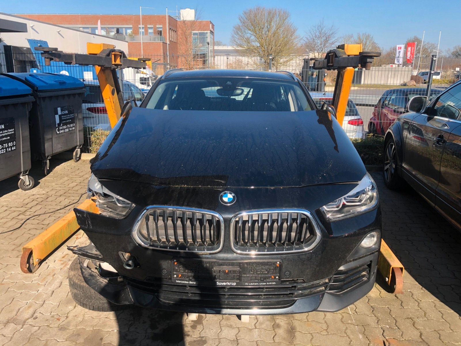 Fahrzeugabbildung BMW X2 sDrive 20 i Advantage Unfall