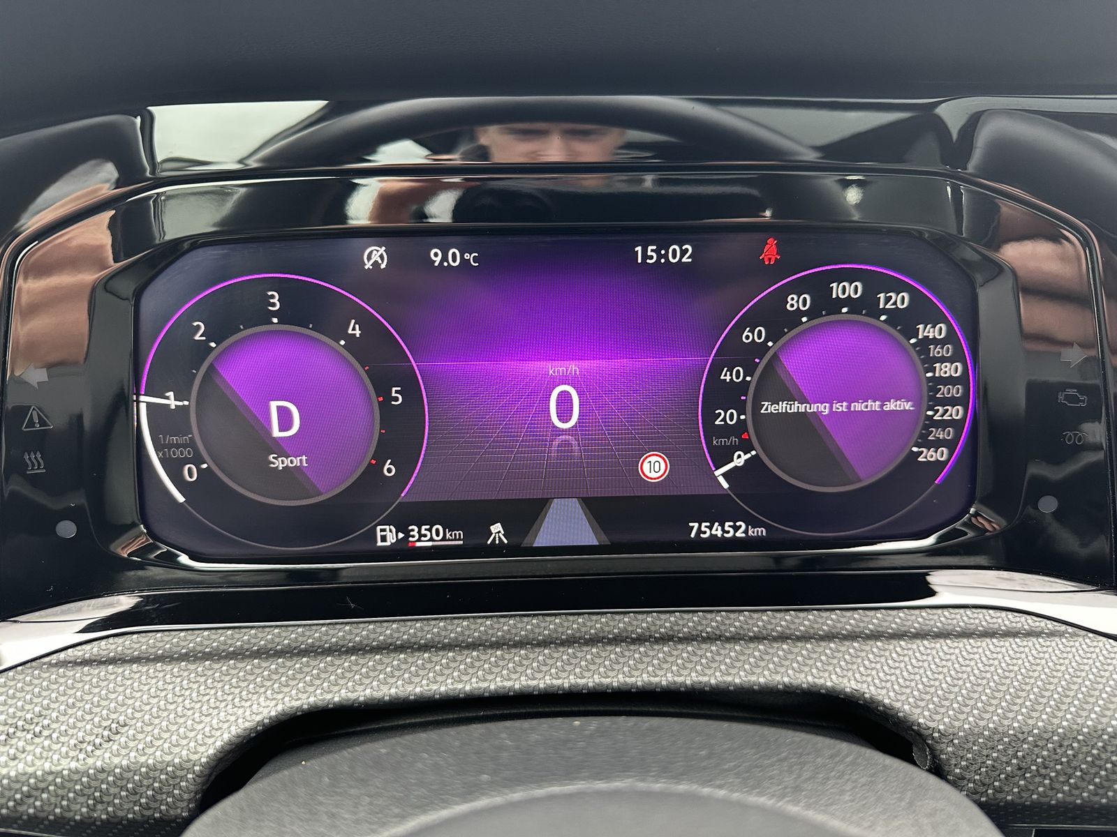 Fahrzeugabbildung Volkswagen Golf Variant R-Line NAV+IQ.LIGHT+PANO+ACC+17ZOLL