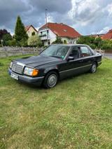 Mercedes-Benz Mercedes W124 200E - Mercedes-Benz 200: W124 200e