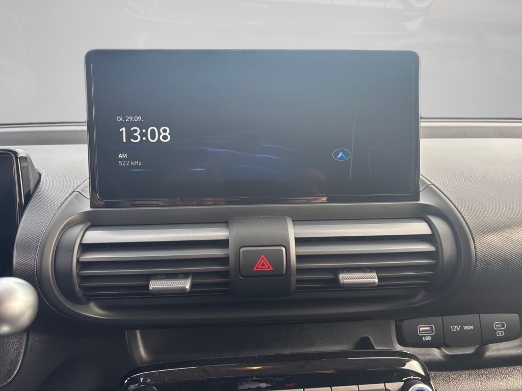 Fahrzeugabbildung Hyundai INSTER TREND ELEKTRO 2WD SHZ LHZ NAVI KAMERA PDC