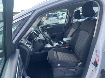 Ford S-Max - 12