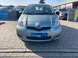 Toyota Yaris Basis 1Jahr  Garantie - Toyota Yaris Gebrauchtwagen in Nürnberg