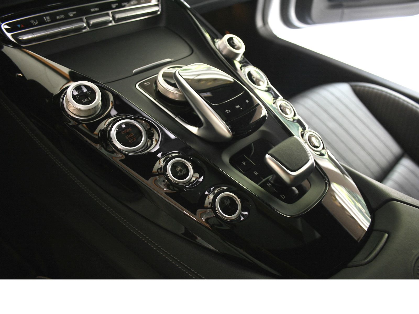 Fahrzeugabbildung Mercedes-Benz AMG GT S V8 *Night*Panoramadach*Burmester*Memory