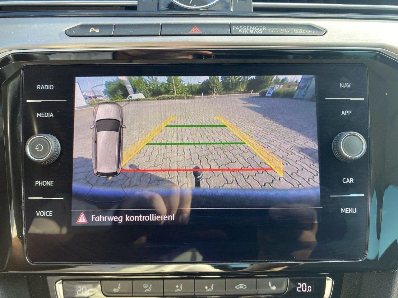 Volkswagen Passat Variant 1.4 TSI DSG Highline AHK LED RFK
