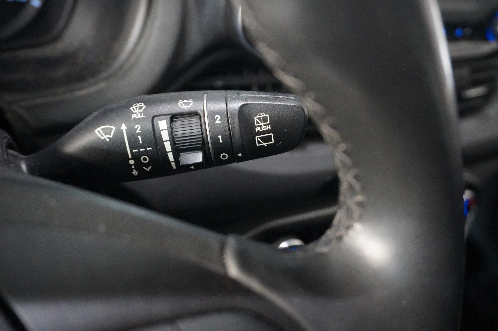 Fahrzeugabbildung Hyundai i30 LIM. 1.0 T-GDI SELECT LED/KLIMA/PDC/TEMP/USB