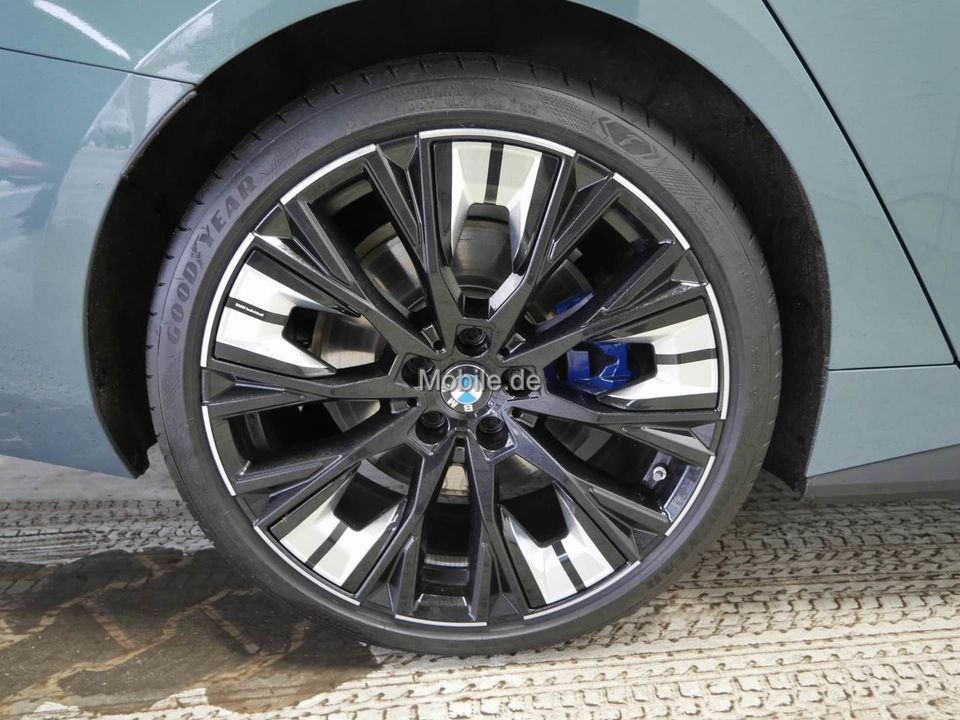 BMW i4 - Bild 10