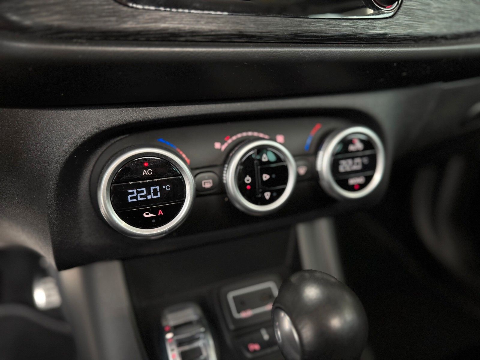 Fahrzeugabbildung Alfa Romeo Giulietta 1.4 TB 16V Super Automatik  "BOSE"