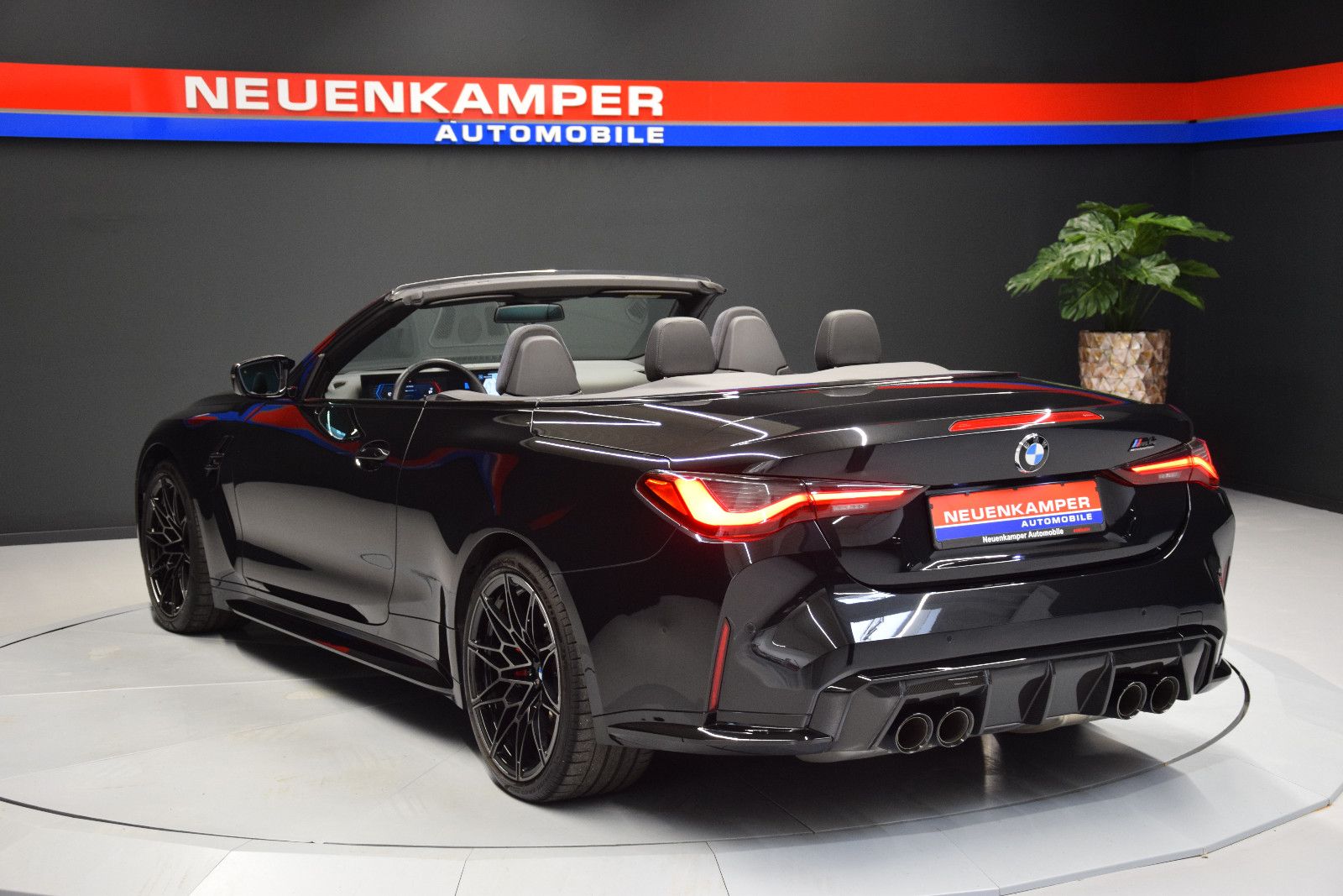 Fahrzeugabbildung BMW M4 Cabrio xDrive Competition ACC 360° H&k Leder
