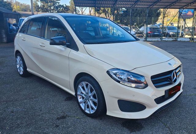 Mercedes-Benz Mercedes-benz B 200 B 200 d Premium