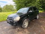 Hyundai TUCSON 2.0 CRDi VGT GLS 2WD GLS TÜV  - Hyundai TUCSON Gls mit Diesel-Antrieb