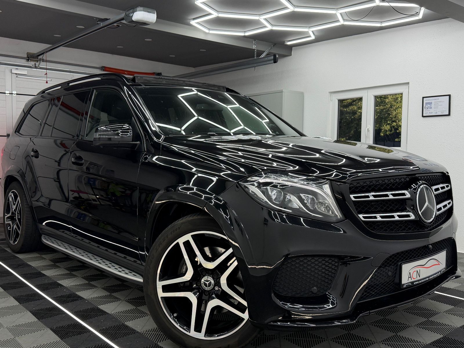 Fahrzeugabbildung Mercedes-Benz GLS 350 d 4Matic AMG-LINE/PANO/AHK/DAB/7-SITZER