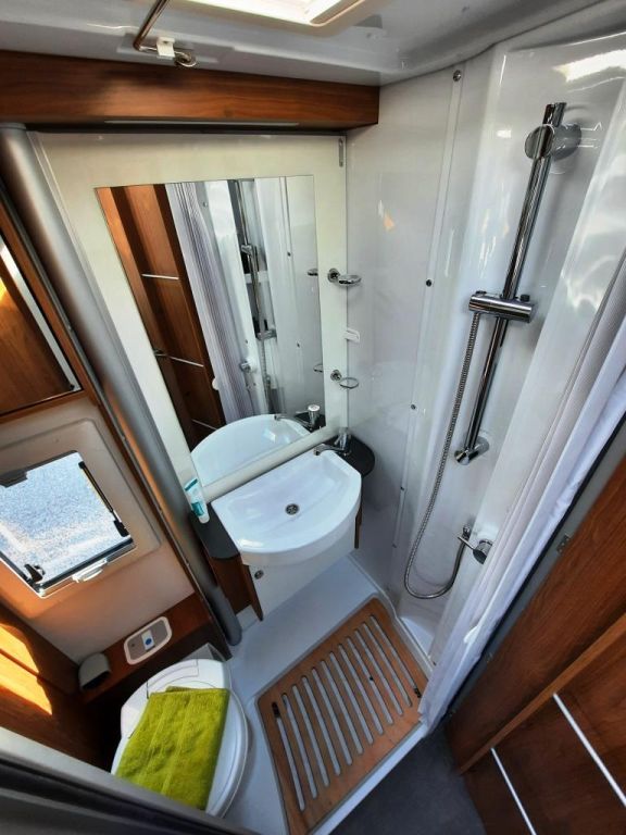 Fahrzeugabbildung Laika Ecovip L 3019 Titanio Verfüg./Sparen Sie 4.174,-