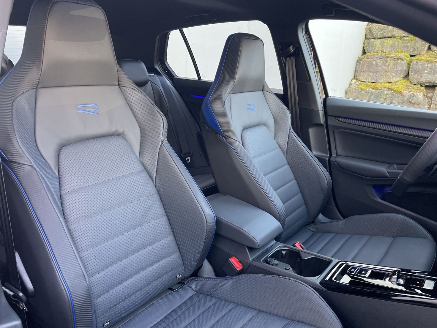 Golf R VIII 2.0 4Motion Black Edition Akrapovice