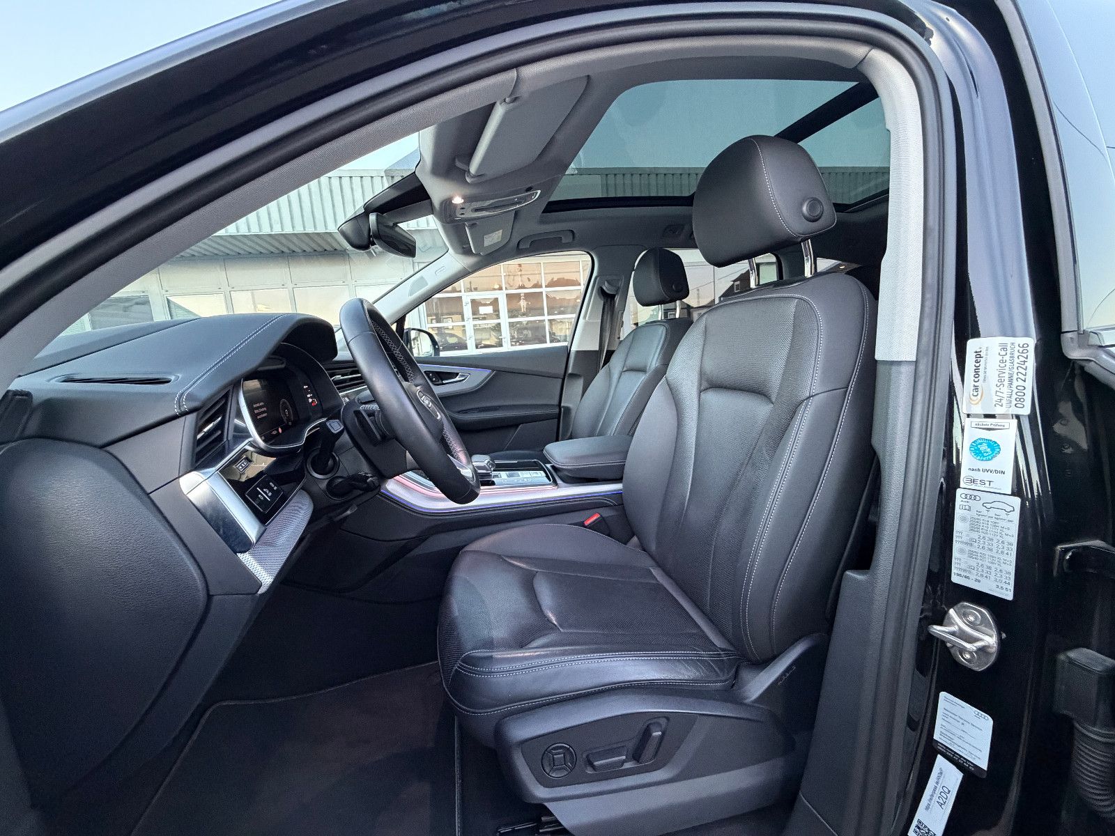 Fahrzeugabbildung Audi Q7 50 TDI Quattro/7-SITZE/PANO/HUD/AMBIENTE/KAME