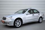 Mercedes-Benz C180 Kompressor+SHZ+PDC+Navi+Nur 42.600KM - Mercedes-Benz C 180 aus 2006: Kompressor