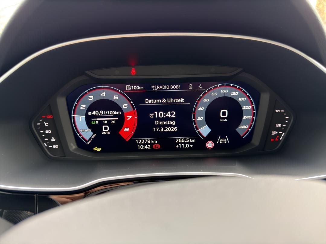 Fahrzeugabbildung Audi Q3 Sportback 35 1.5 TFSI Kamera,LED,Navi,SHZ,PDC