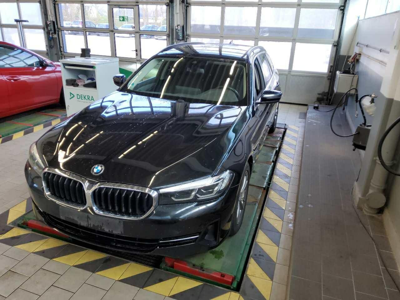 BMW 520dA Touring AHK 1. Hd 4-Zonen Klima Guter Zsd.