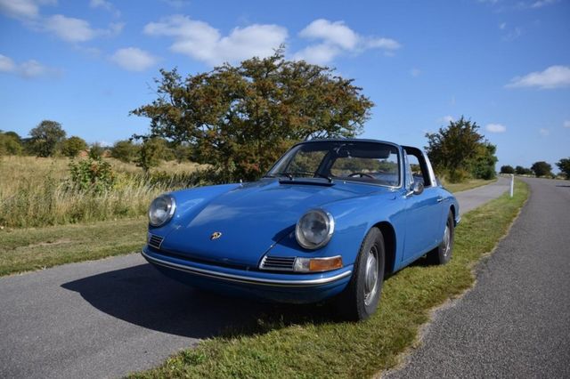 Porsche 912 Targa SWB softwindow One of 550 made