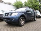 Nissan Navara 2.5 dCi DPF King Cab SE 4X4 - Nissan Navara mit Diesel-Antrieb: Allradantrieb, 2.5