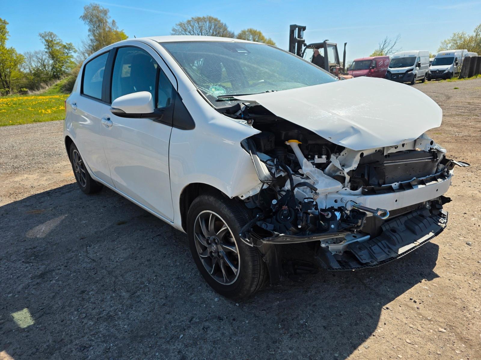 Toyota Yaris Comfort FRONTSCHADEN