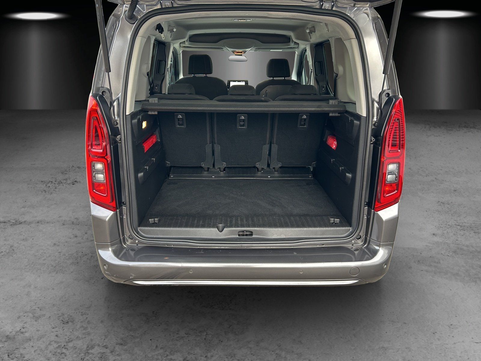 Fahrzeugabbildung Opel Combo Life 1.5 D Aut. INNOVATION/KAMERA/SHZ/HUD/
