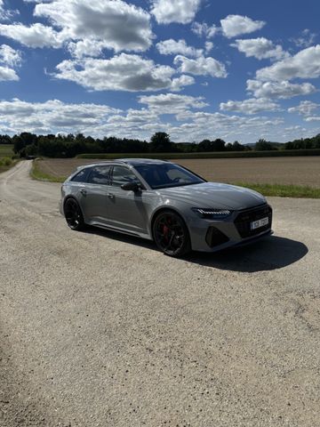 AUDI RS6 performance 4.0 TFSI Exclusive