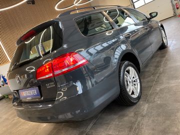 Volkswagen Passat Variant *PDC*SHZ*KLIMA*NAVI*PDC*