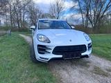 Porsche Macan Turbo Turbo - Porsche Gebrauchtwagen in Stuttgart