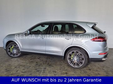 Porsche Cayenne - 4