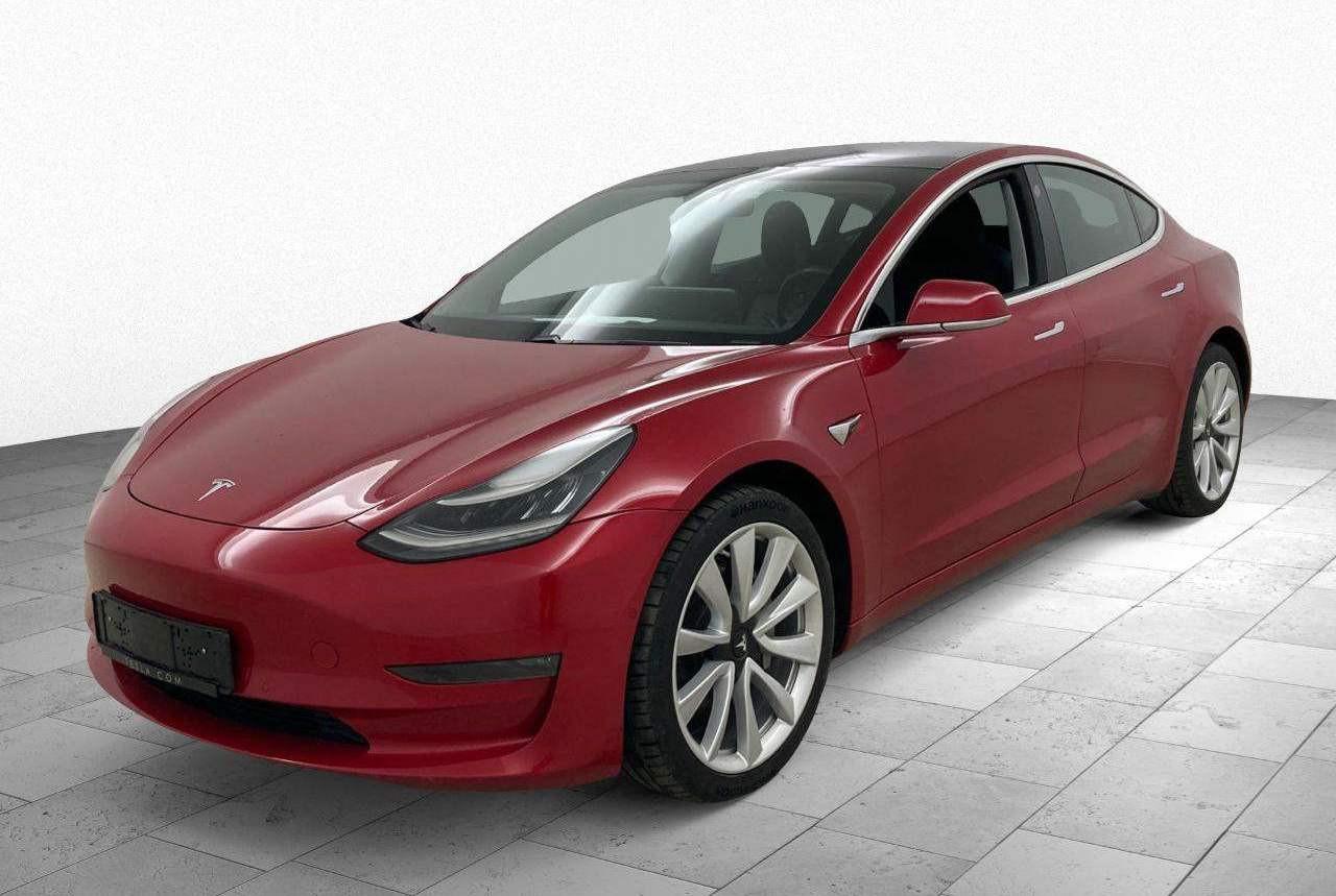 Tesla Model 3 LR Long Range 19″ Autopilot 1. Hand