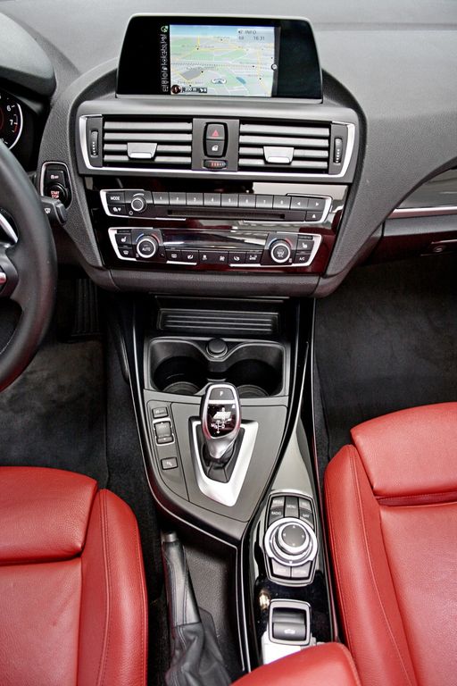 BMW M235 i Cabrio NAVI LEDER PDC BI-XENON
