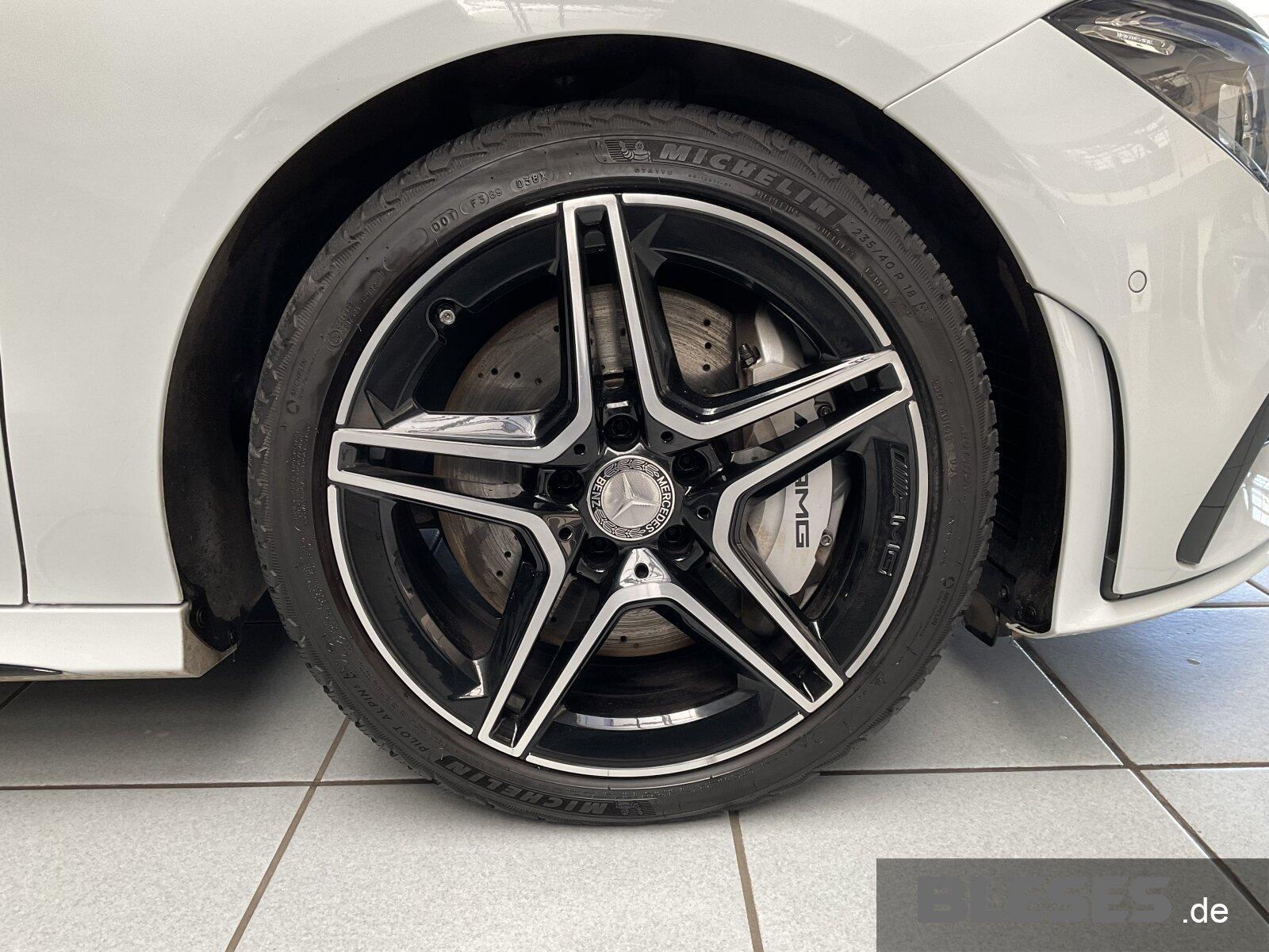 Mercedes-Benz CLA 35 AMG 4M SB Night +Pano+StHz+Sound+Multibea