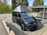 Volkswagen T6 California - blaue Volkswagen T6 California