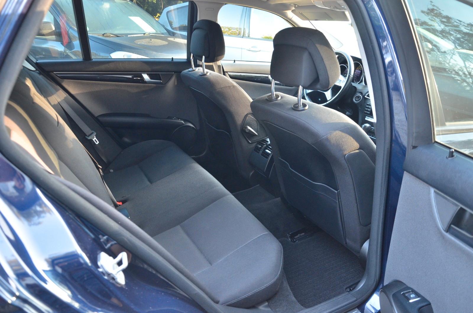 Mercedes-Benz T-Modell C 180 CGI Automatik Navi Xenon Tüv neu