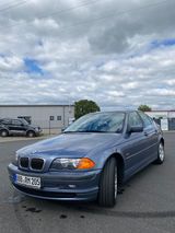 BMW 323i - - BMW 323 aus 1999: 323i
