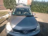 Nissan Tiida 1.6 - Nissan Tiida: 1.6
