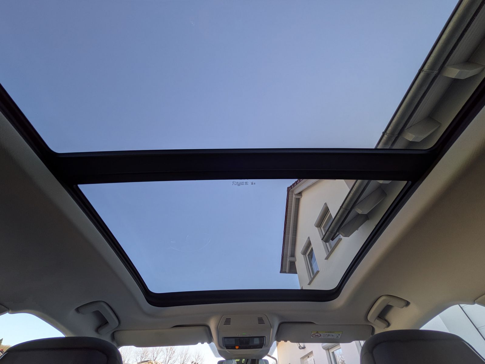 Fahrzeugabbildung SKODA Superb 2.0 TDI 4x4 Selection MATRIX*AHK*PANO*19"